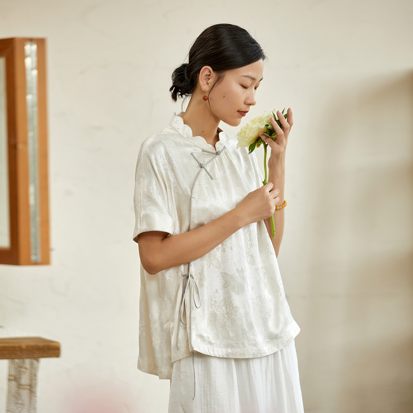布小匠原创设计新中式国风绑带花瓣领提花上衣女2025夏季新款衬衫