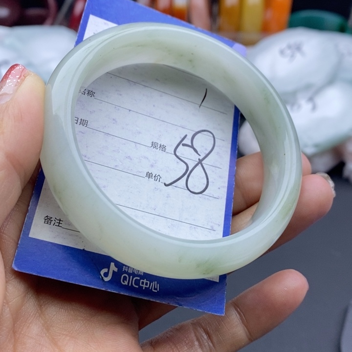 石英质玉未镶嵌手镯