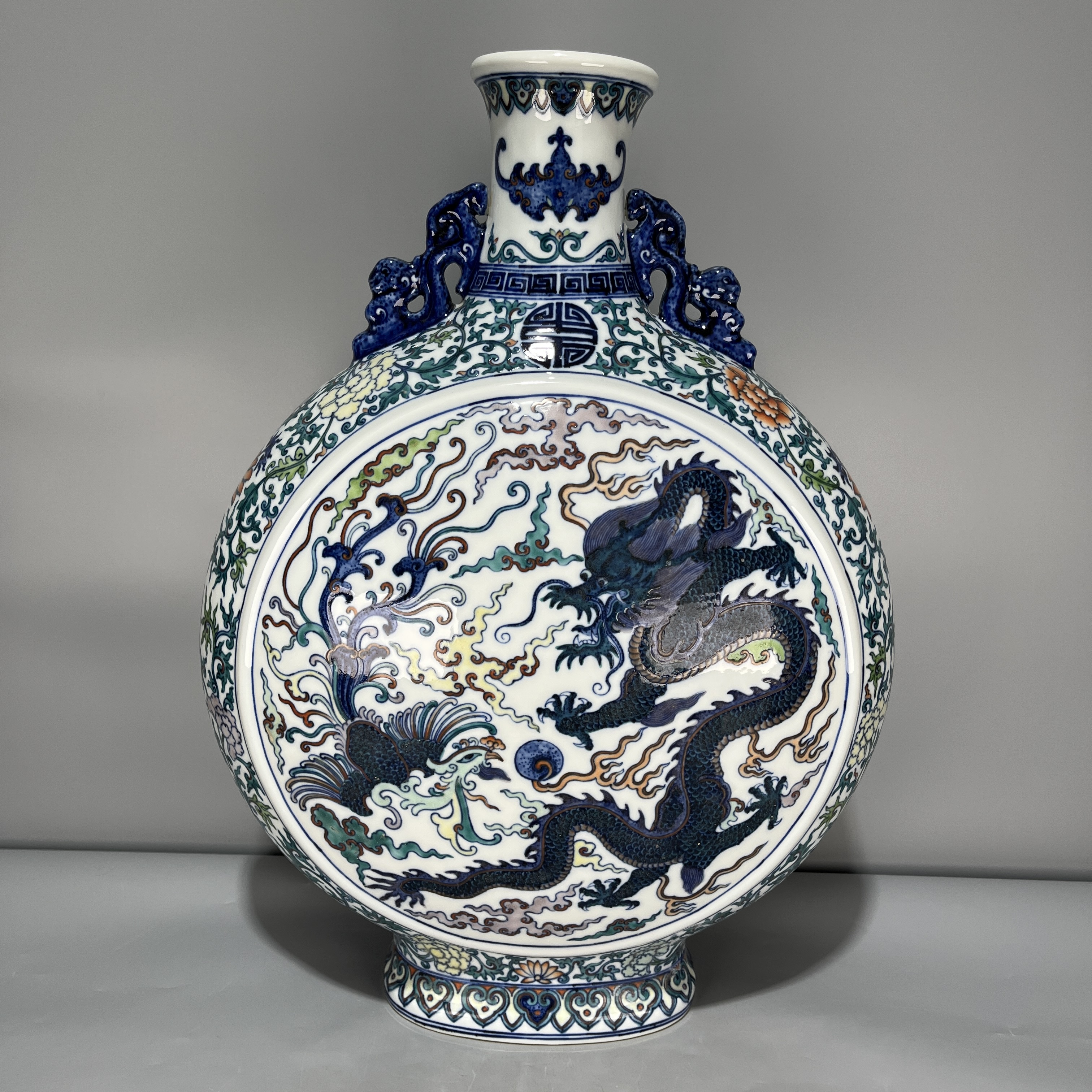 当代仿制 仿古大清乾隆年制青花斗彩缠枝龙凤呈祥陶瓷抱月瓶