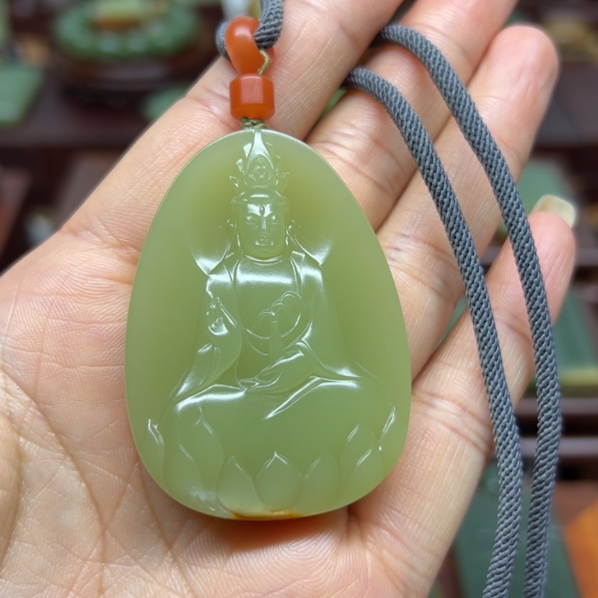 【闪购商品】颈饰未镶嵌和田玉观音