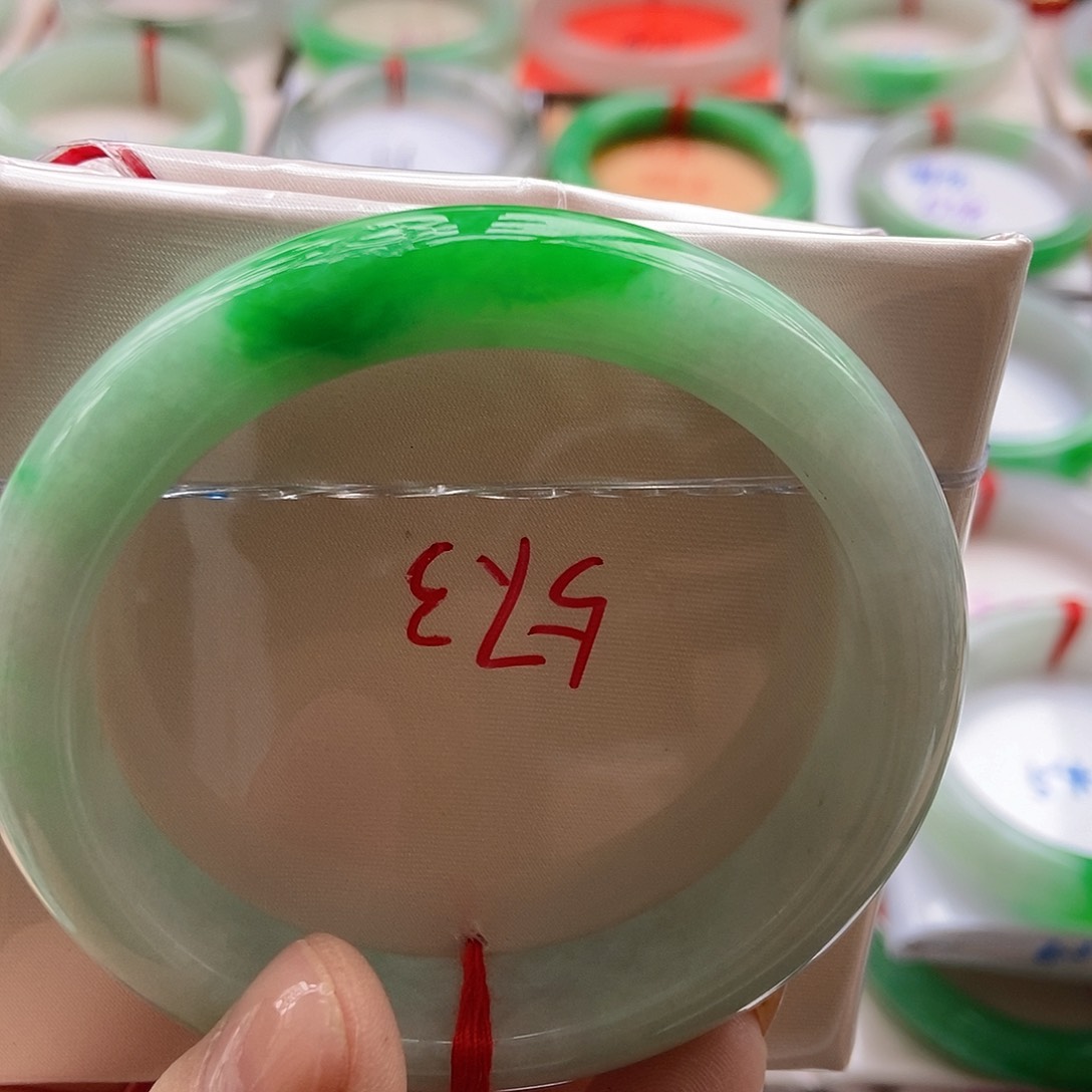 未镶嵌手镯翡翠57