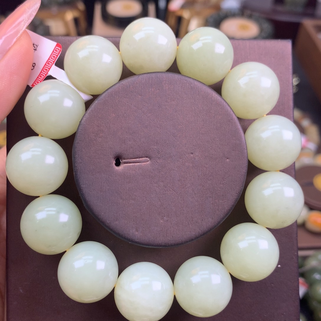 和田玉手链未镶嵌