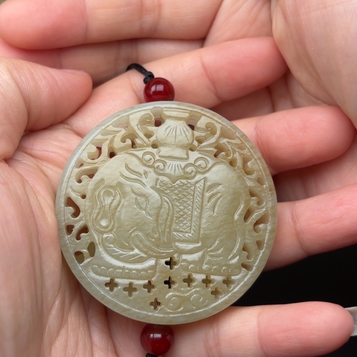 未镶嵌和田玉挂件记***你