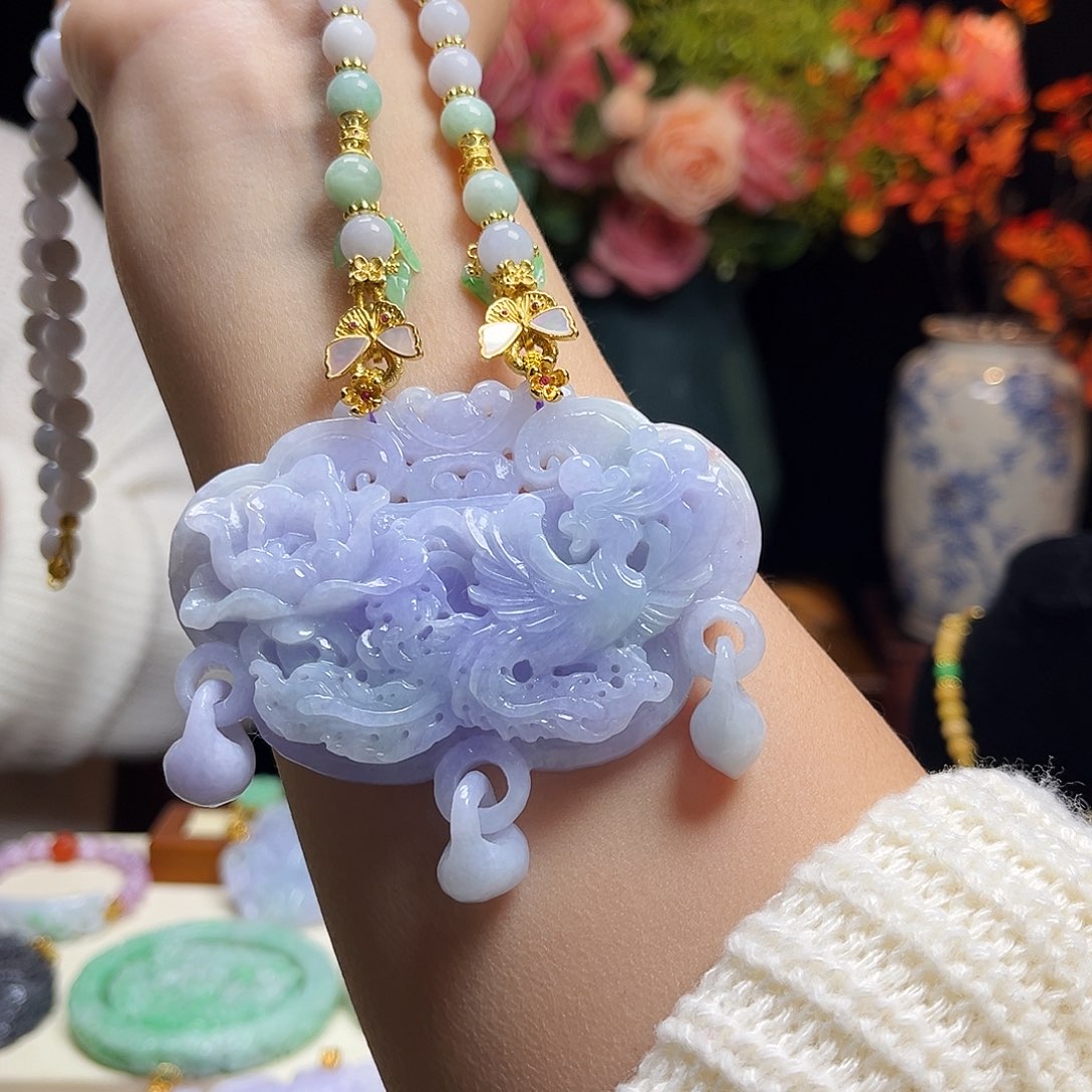 翡翠颈饰未镶嵌冰紫