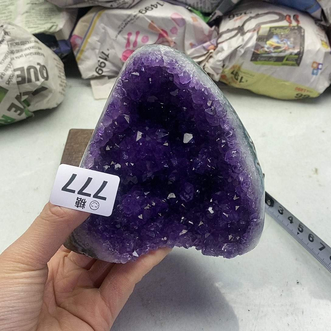 紫晶大型摆件（非配饰）未镶嵌
