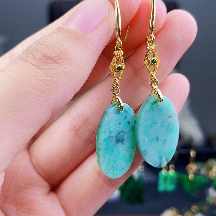 翡翠耳饰未镶嵌饰品