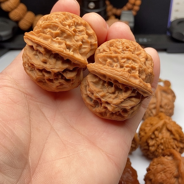 文玩核桃把件苹果