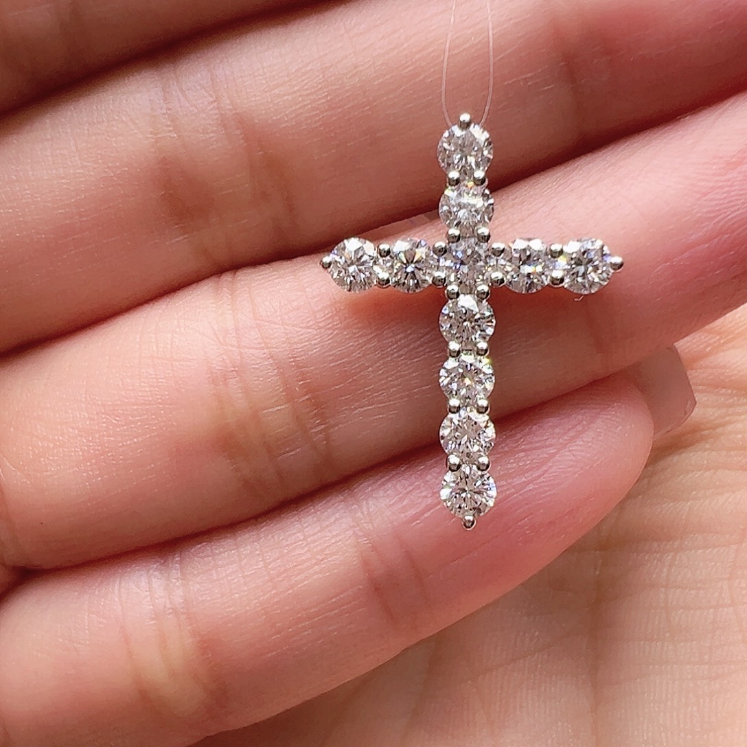 实验室培育钻石18K金镶嵌吊坠1.322ct K白十字架吊坠