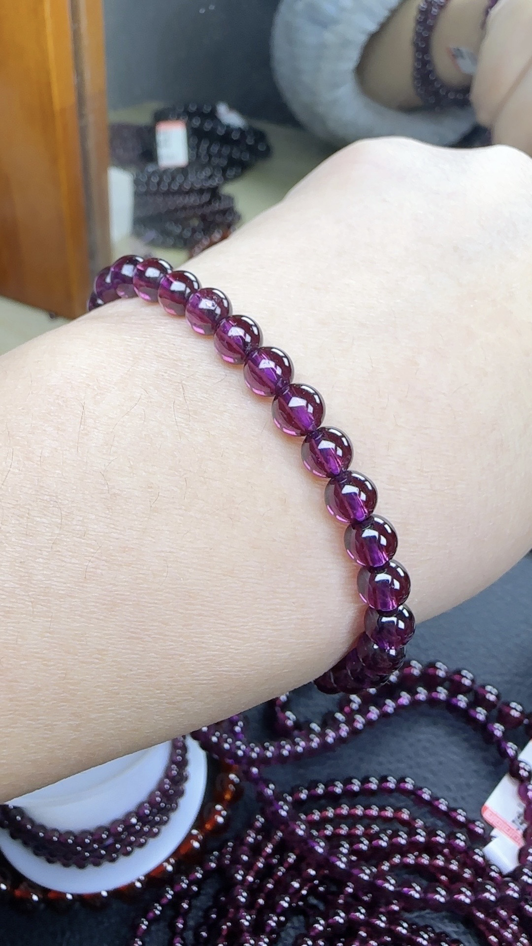 天然巴西紫牙乌石榴石冷紫 茄子紫单圈5.3mm 高品质手链