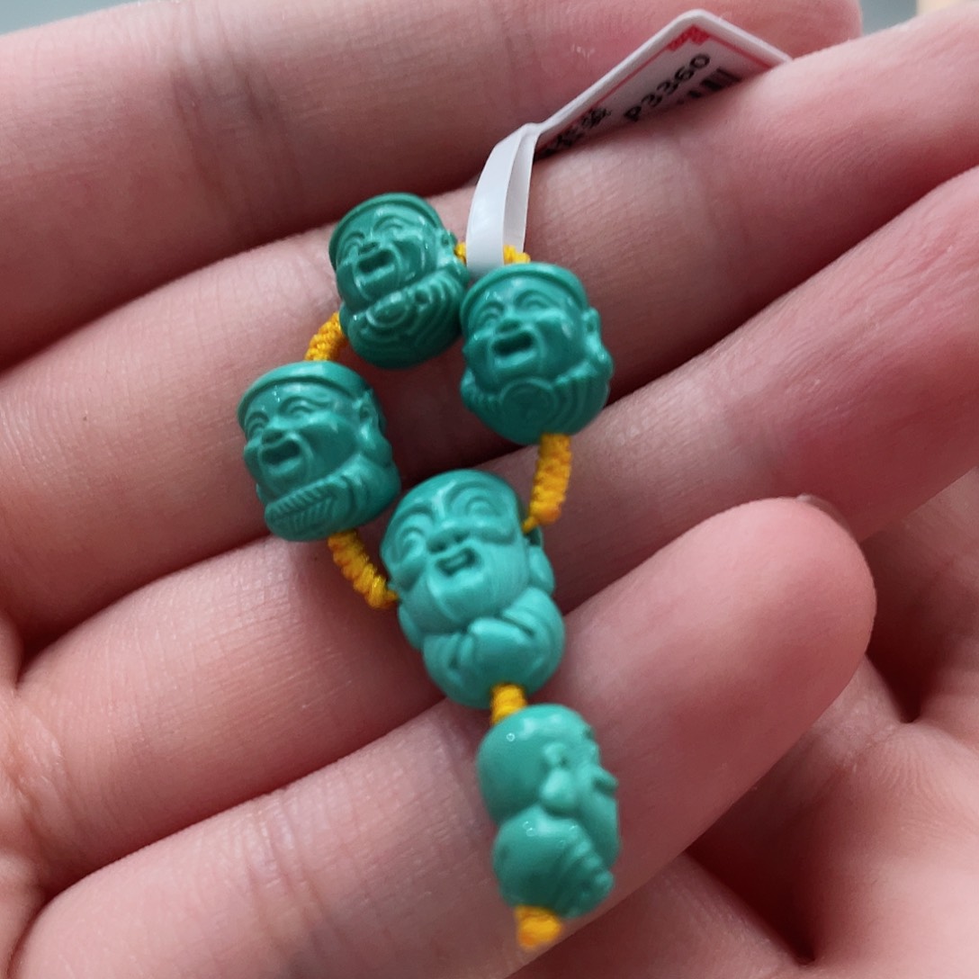 绿松石颈饰未镶嵌