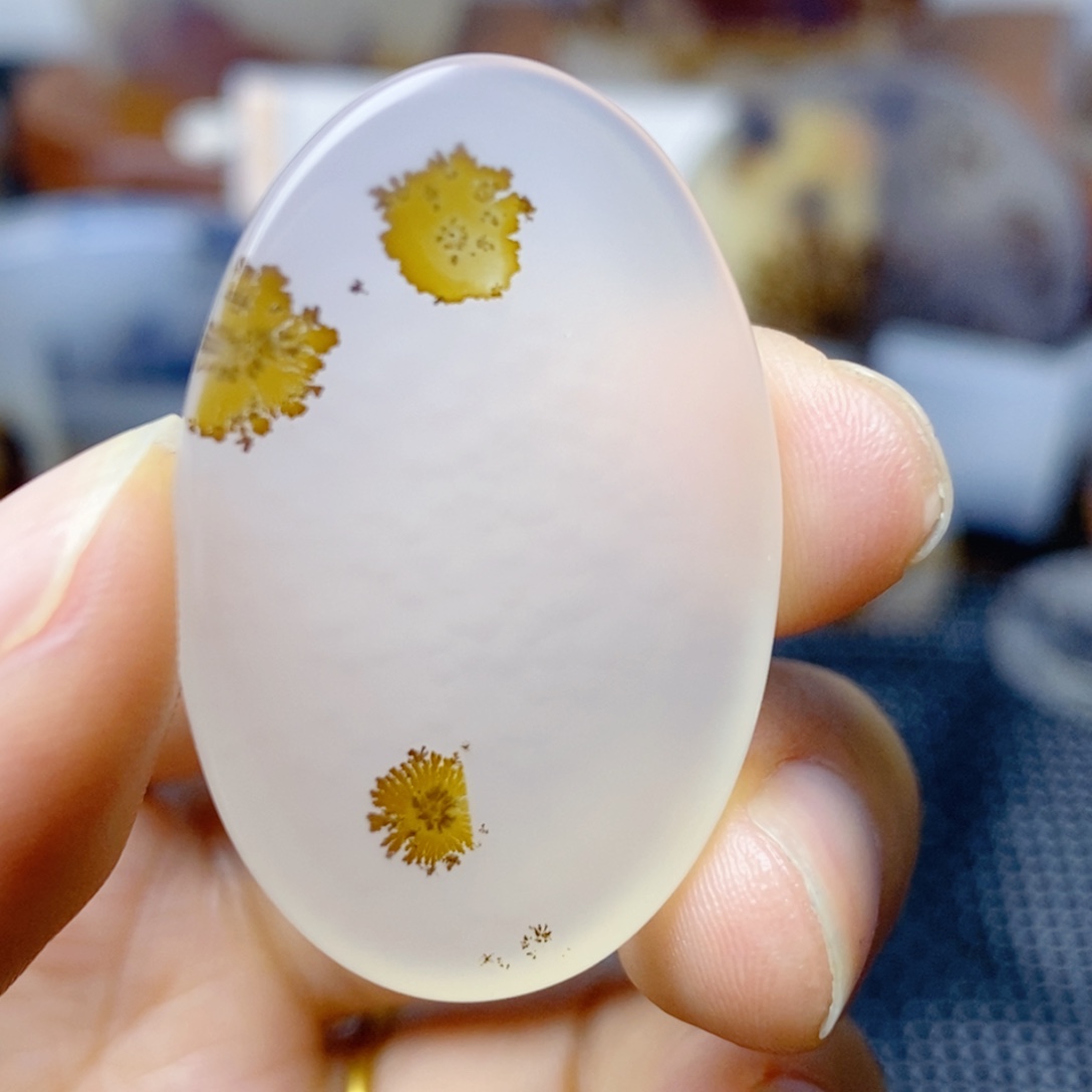 玛瑙/玉髓未镶嵌珠宝奇石