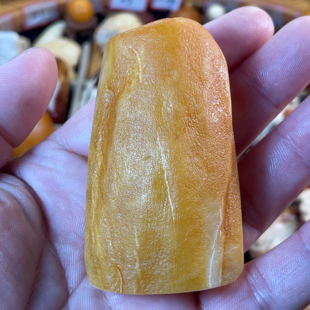 未镶嵌琥珀裸石?**过天然蜜蜡