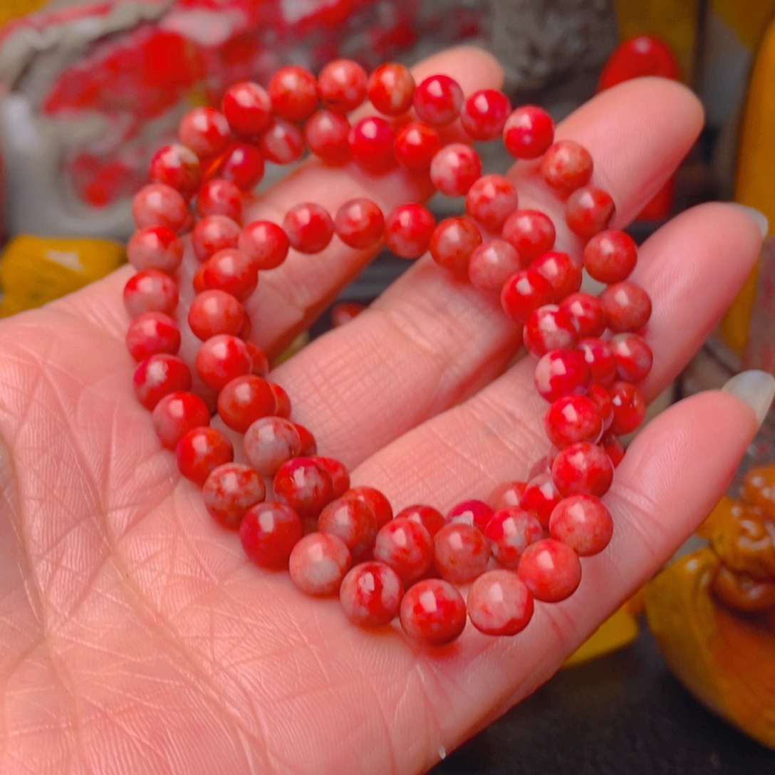 鸡血石道**人鸡血石项链