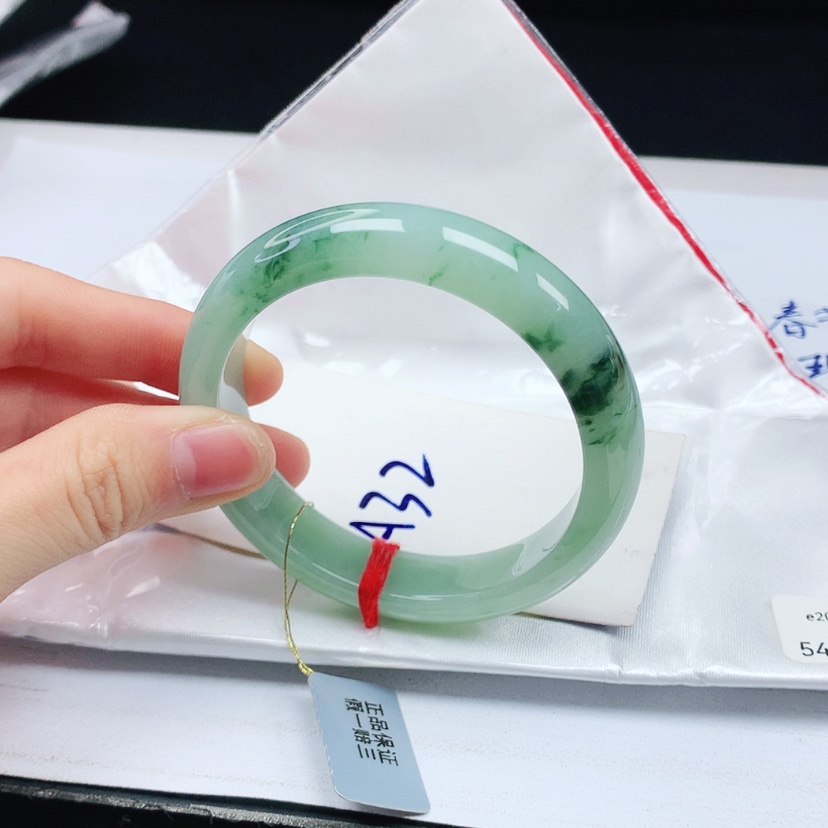 【闪购商品】翡翠手镯未镶嵌天然缅甸a货手镯54