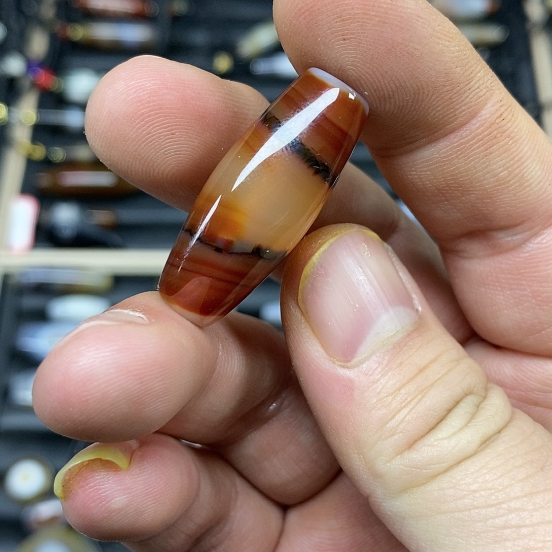 玛瑙/玉髓颈饰未镶嵌