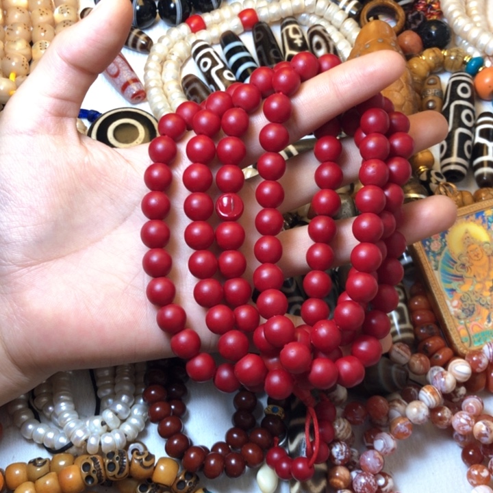 泥塑安*谋东西。        