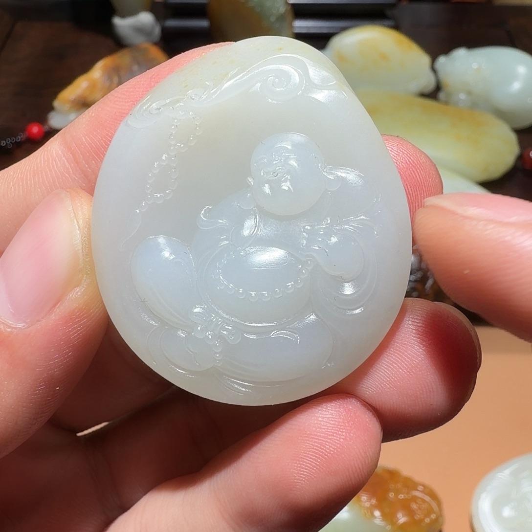 和田玉未镶嵌颈饰