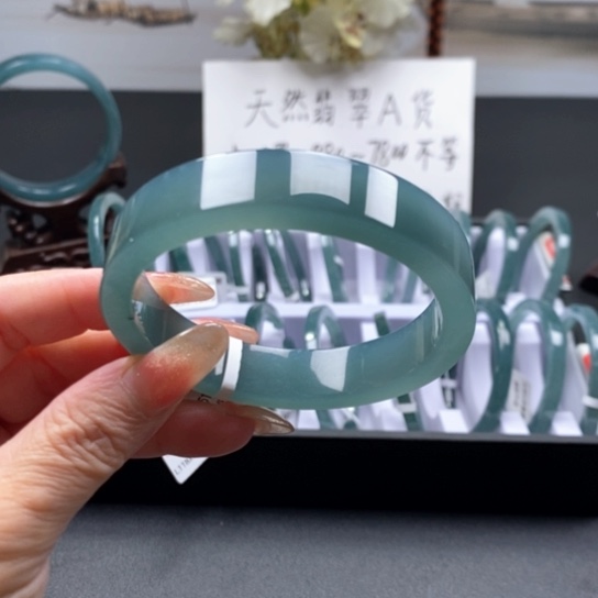 翡翠手镯未镶嵌59尺寸