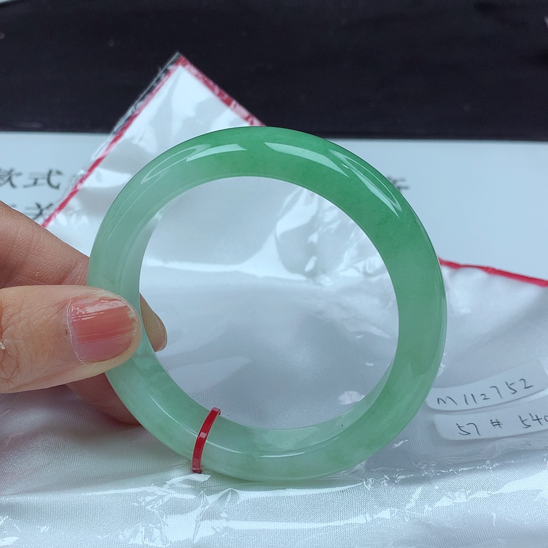 翡翠手镯未镶嵌57圈2752