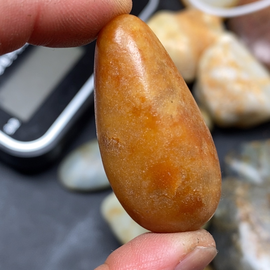 和田玉（糖玉）挂件未镶嵌