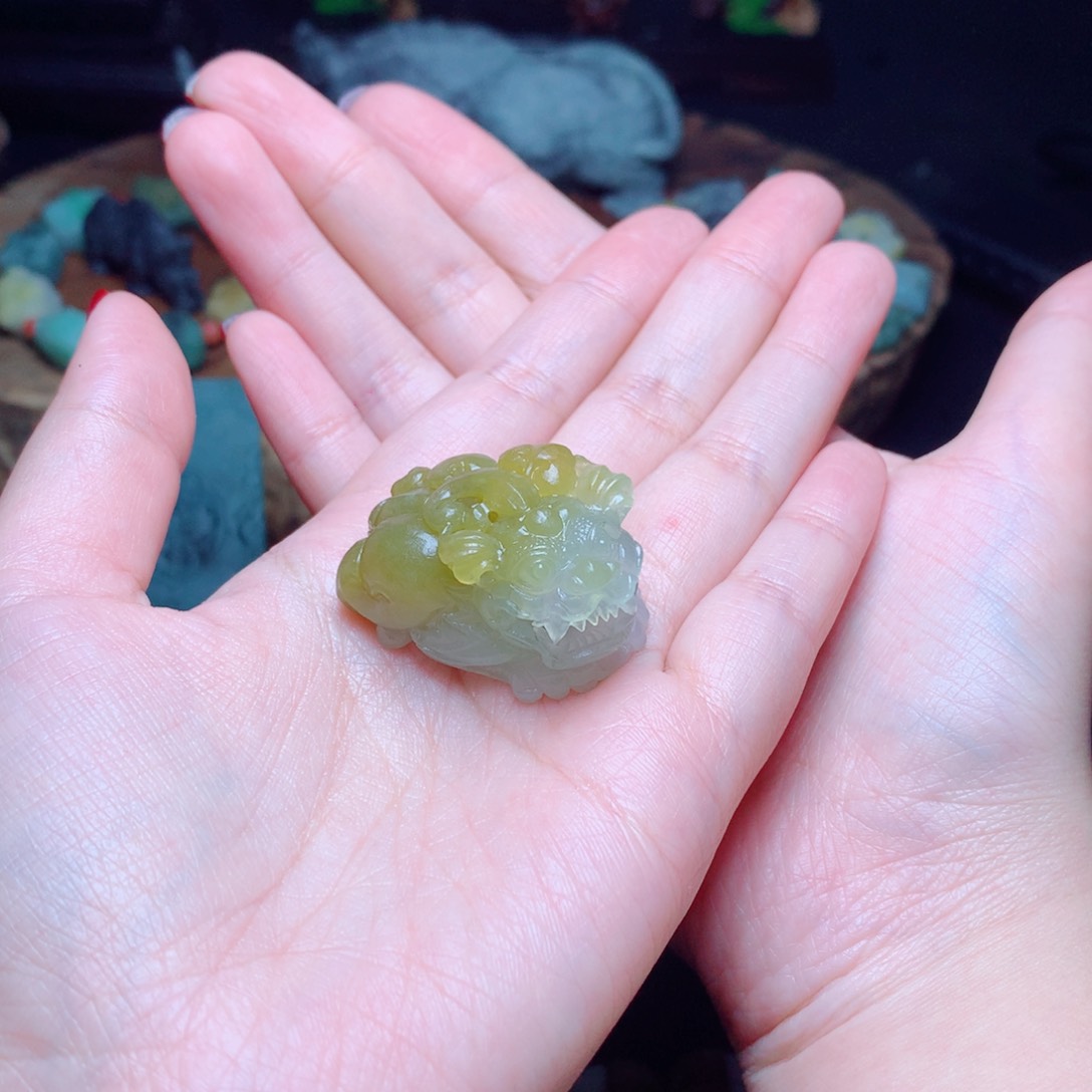 定制翡翠未镶嵌杭****宿翡翠