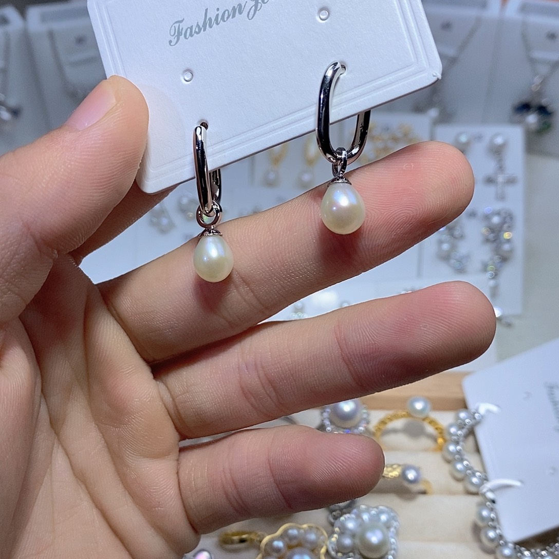 淡水珍珠银S925镶嵌耳饰