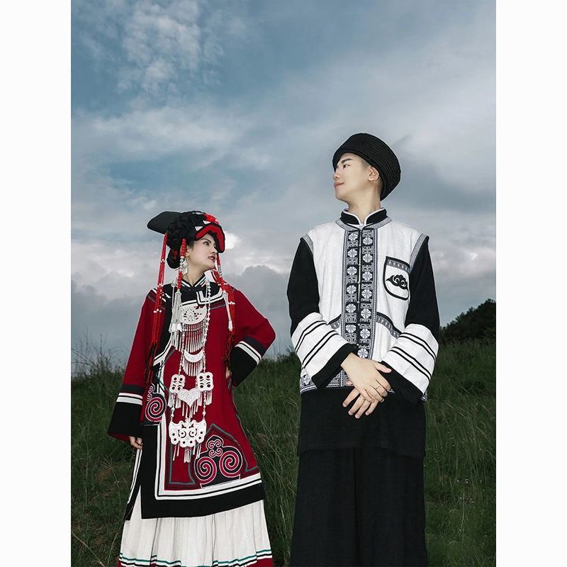彝族棉麻刺绣套装少数民族传统服饰适合旅拍演出