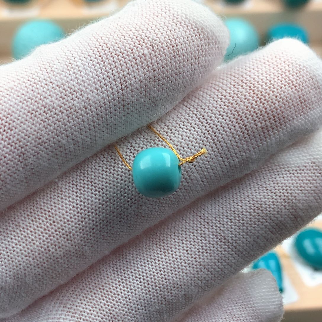 绿松石配饰未镶嵌8.4*7.6