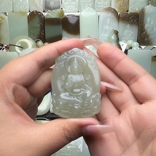 颈饰未镶嵌和田玉