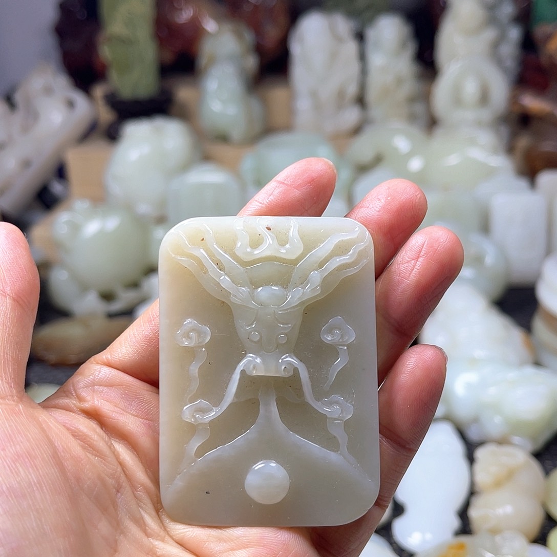 和田玉未镶嵌挂件