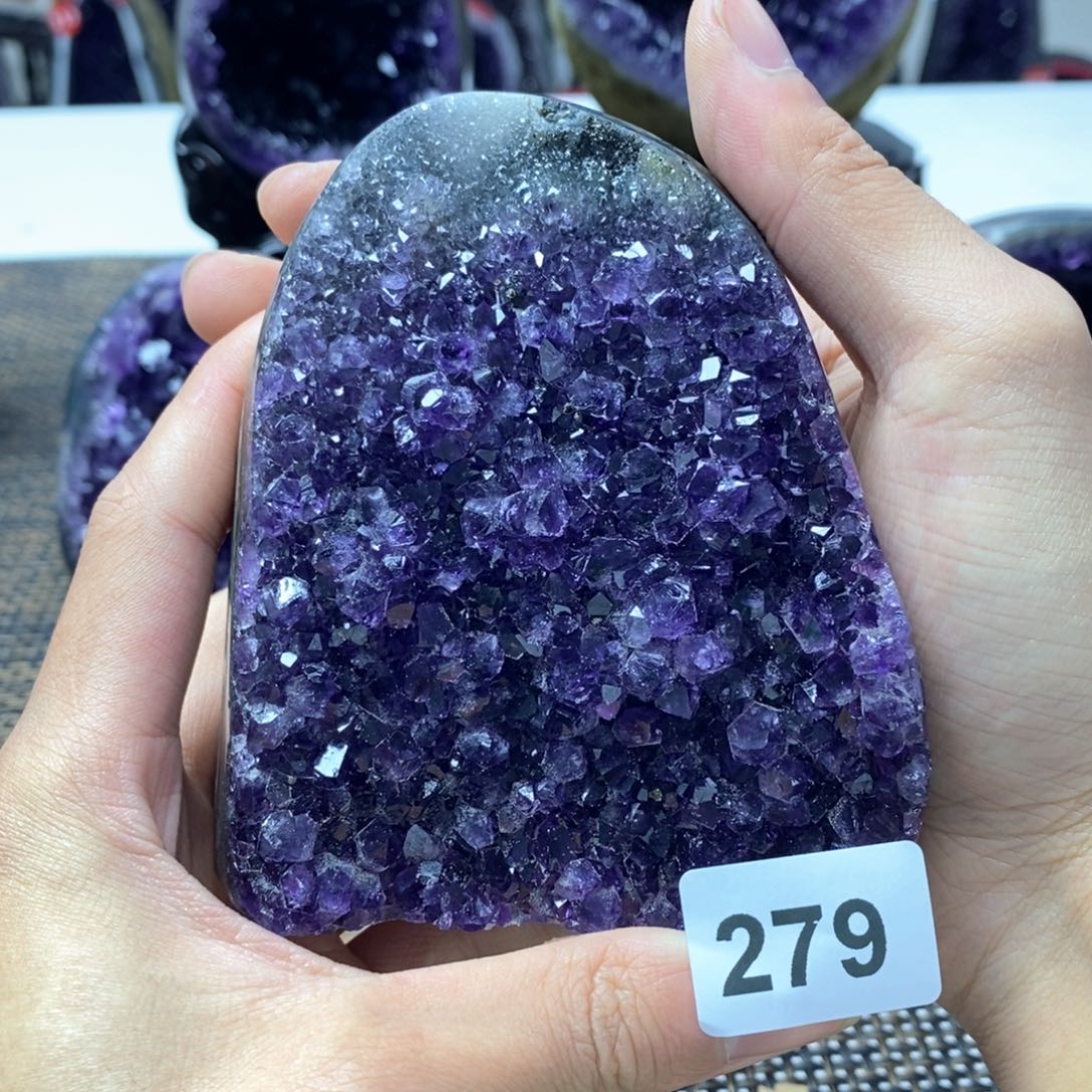 紫晶大型摆件（非配饰）未镶嵌