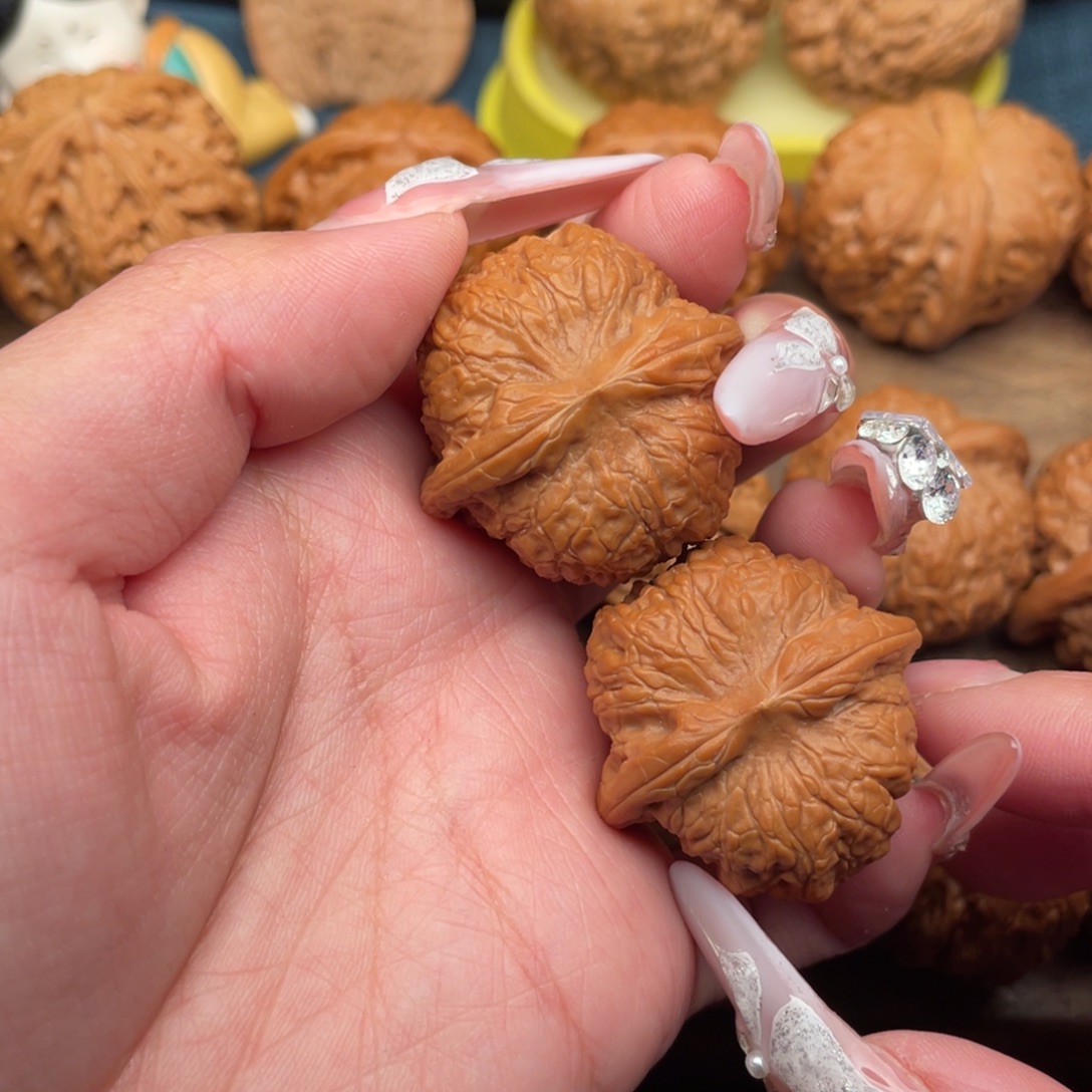 十***生文玩核桃把件全品血麒麟35