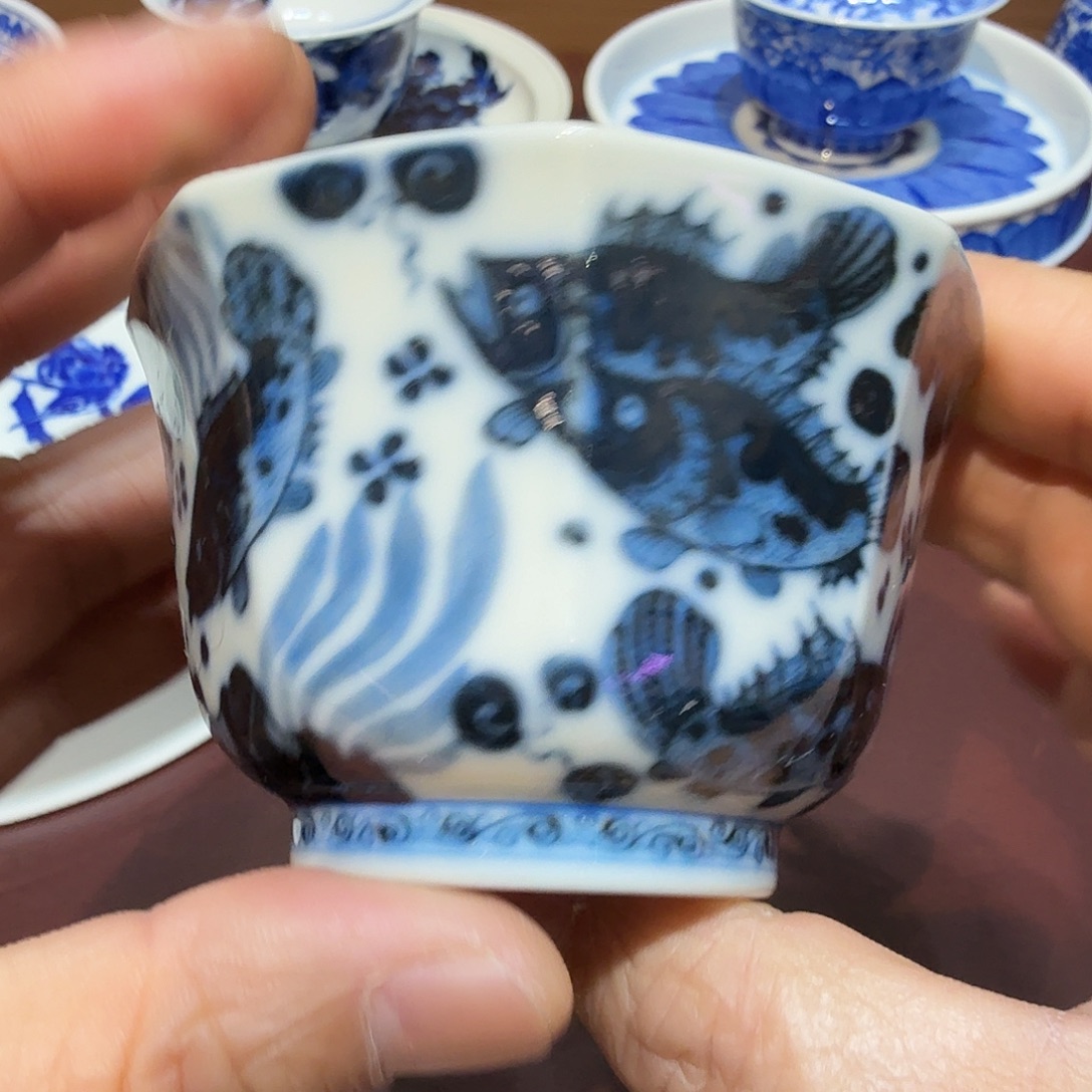 柴王八方鱼藻纹杯