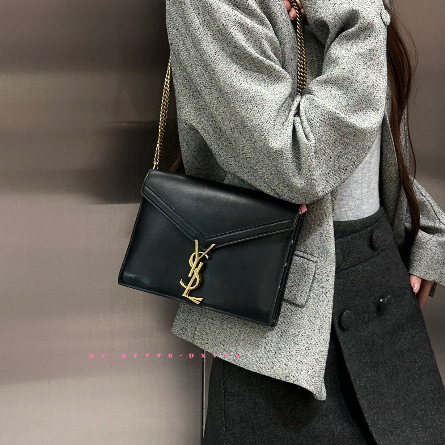 95新 YSL/圣罗兰 ysl 黑金信封链条斜挎包