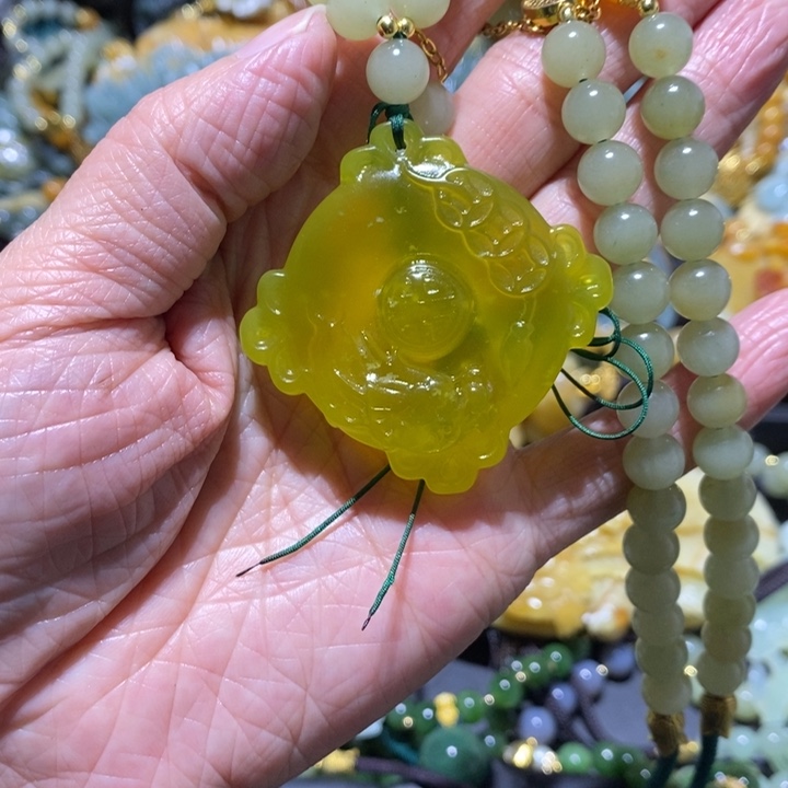 岫玉岫玉吊坠未镶嵌