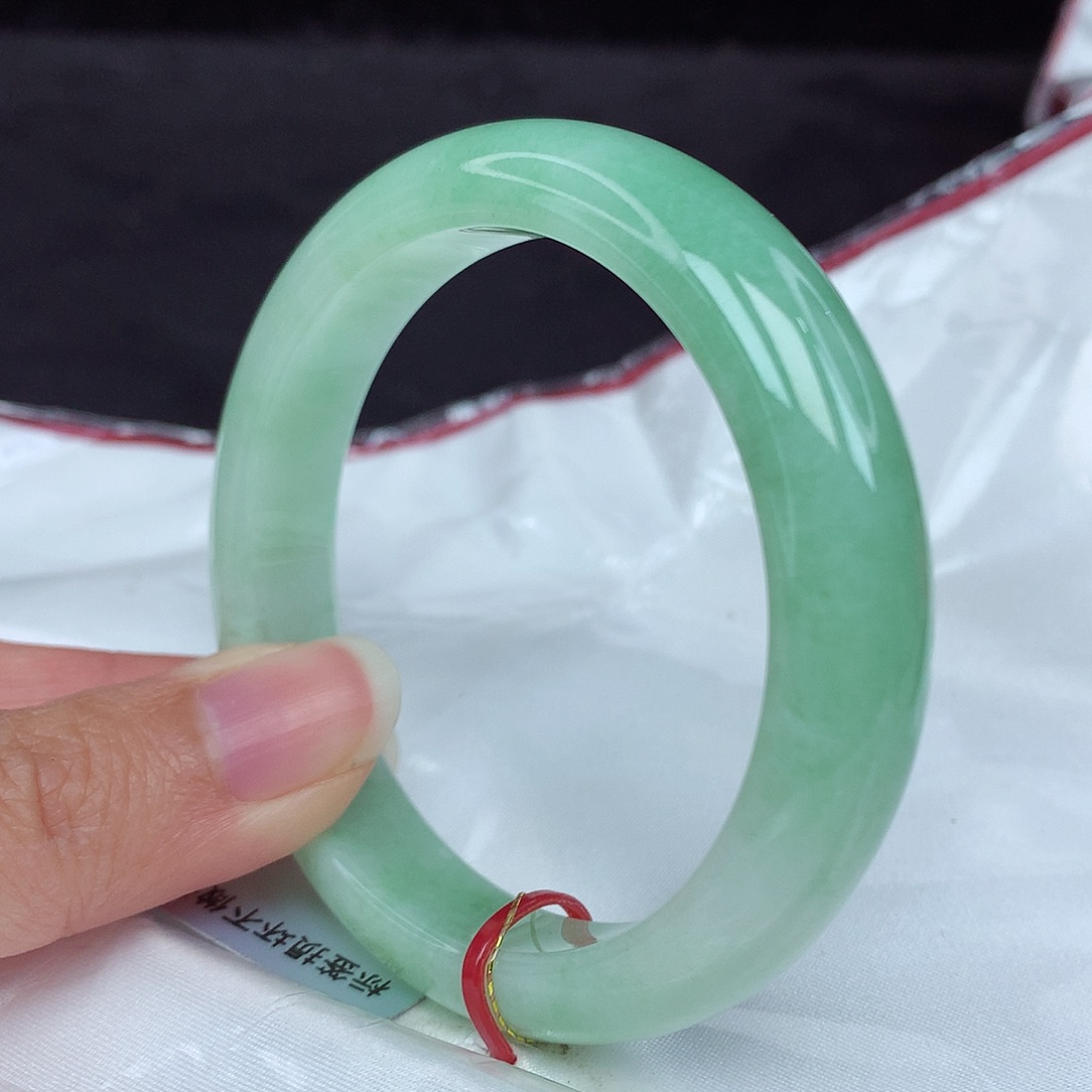 翡翠手镯未镶嵌54圈2759