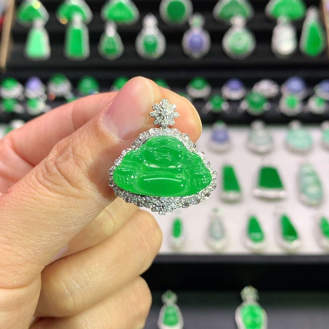 翡翠吊坠(不含链)18K金镶嵌