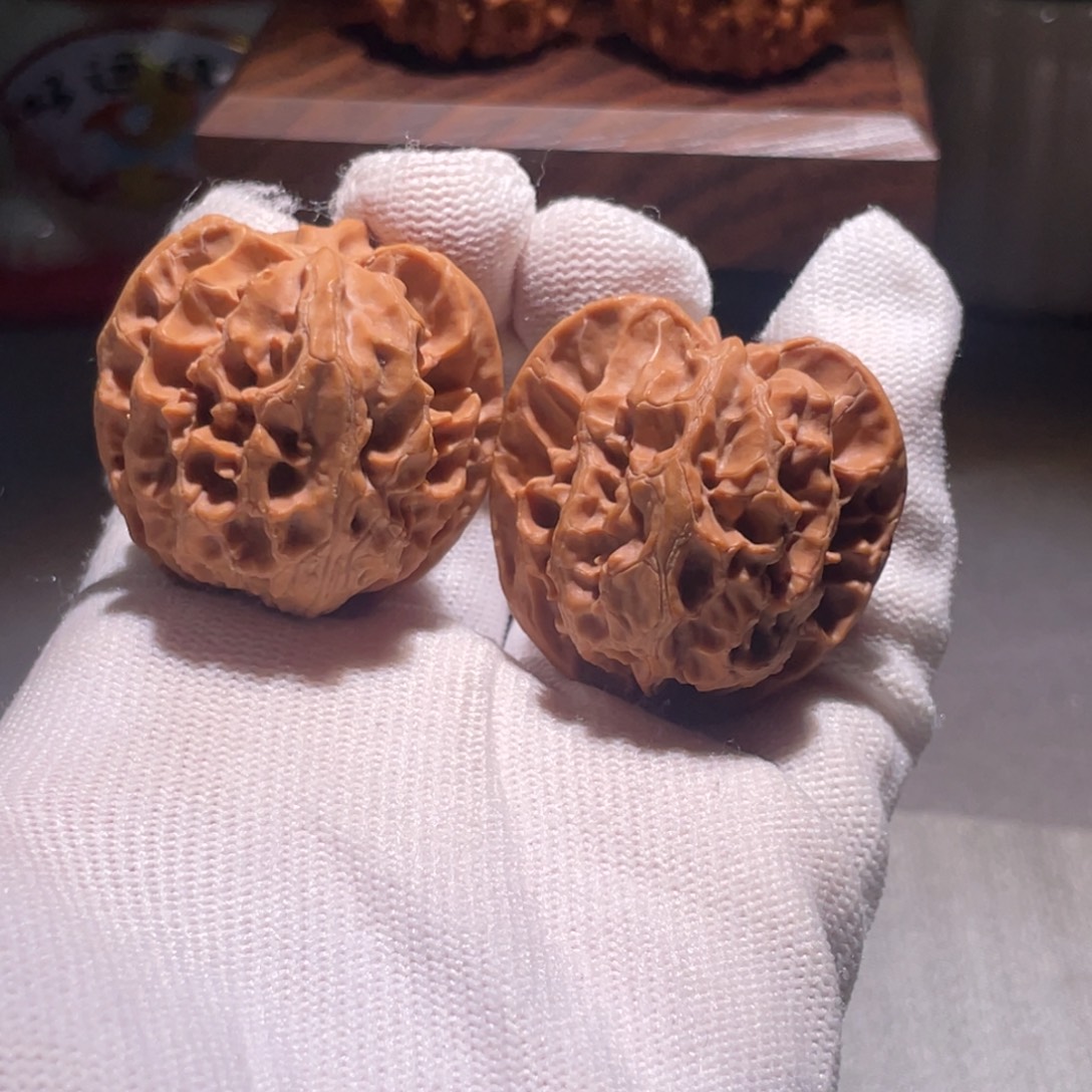 文玩核桃吊坠36 35 苹果园 1075