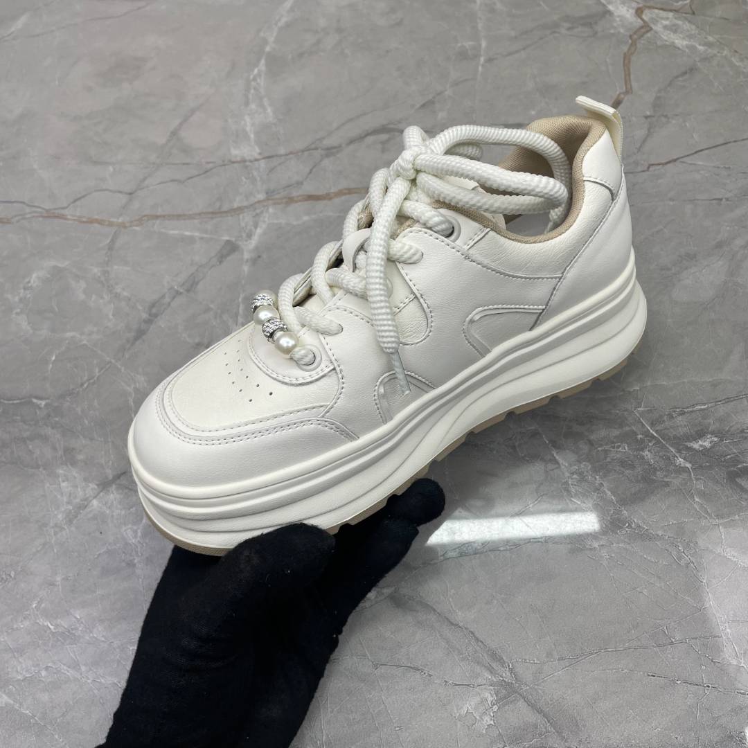 休闲鞋 女  33124-3081 （孤品）b区38码