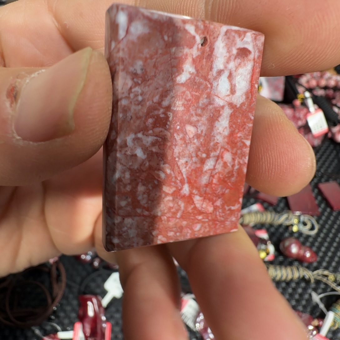 天然辰砂朱砂原石钥匙扣吊坠