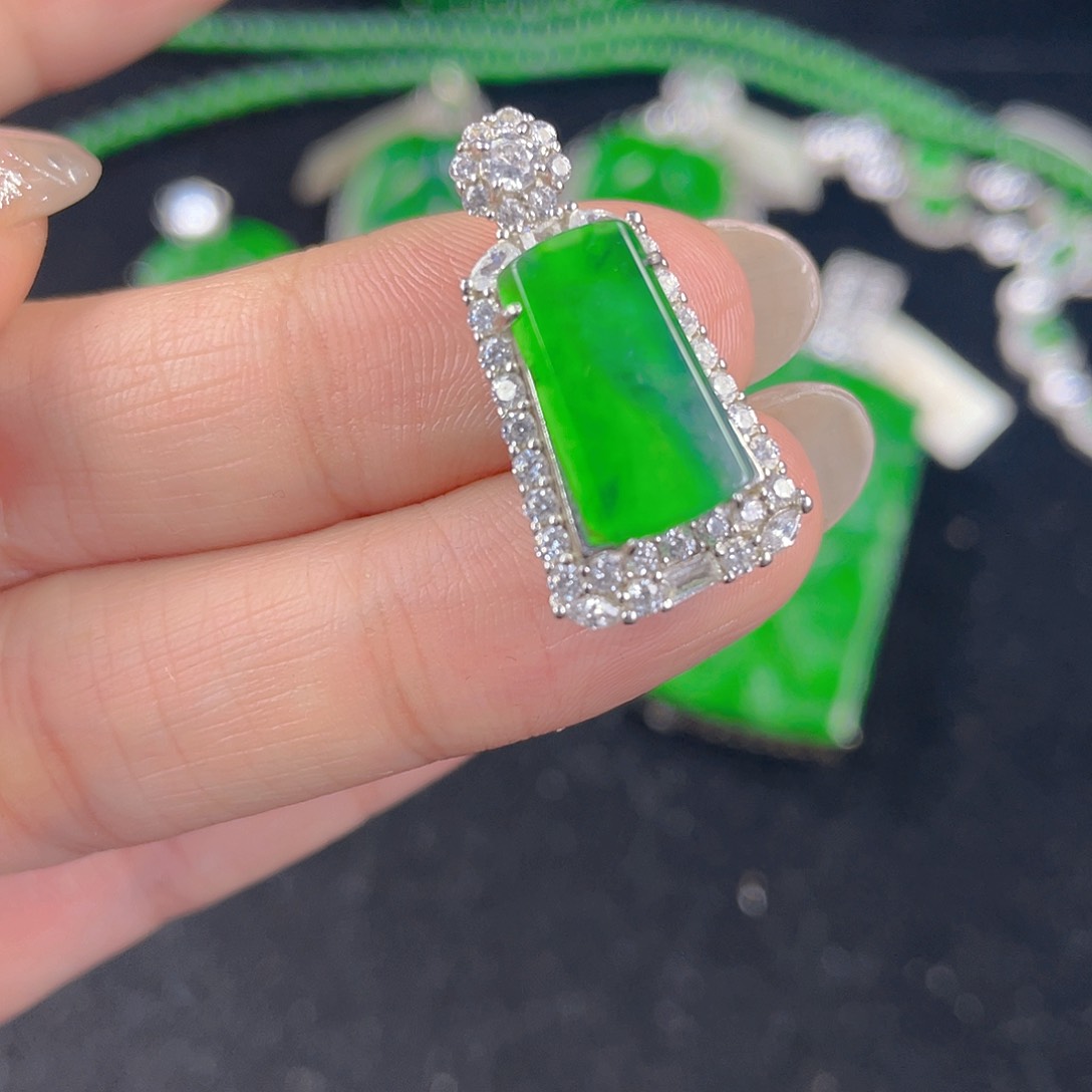 翡翠吊坠(不含链)银S925镶嵌