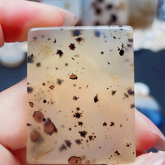 未镶嵌玛瑙/玉髓珠宝奇石