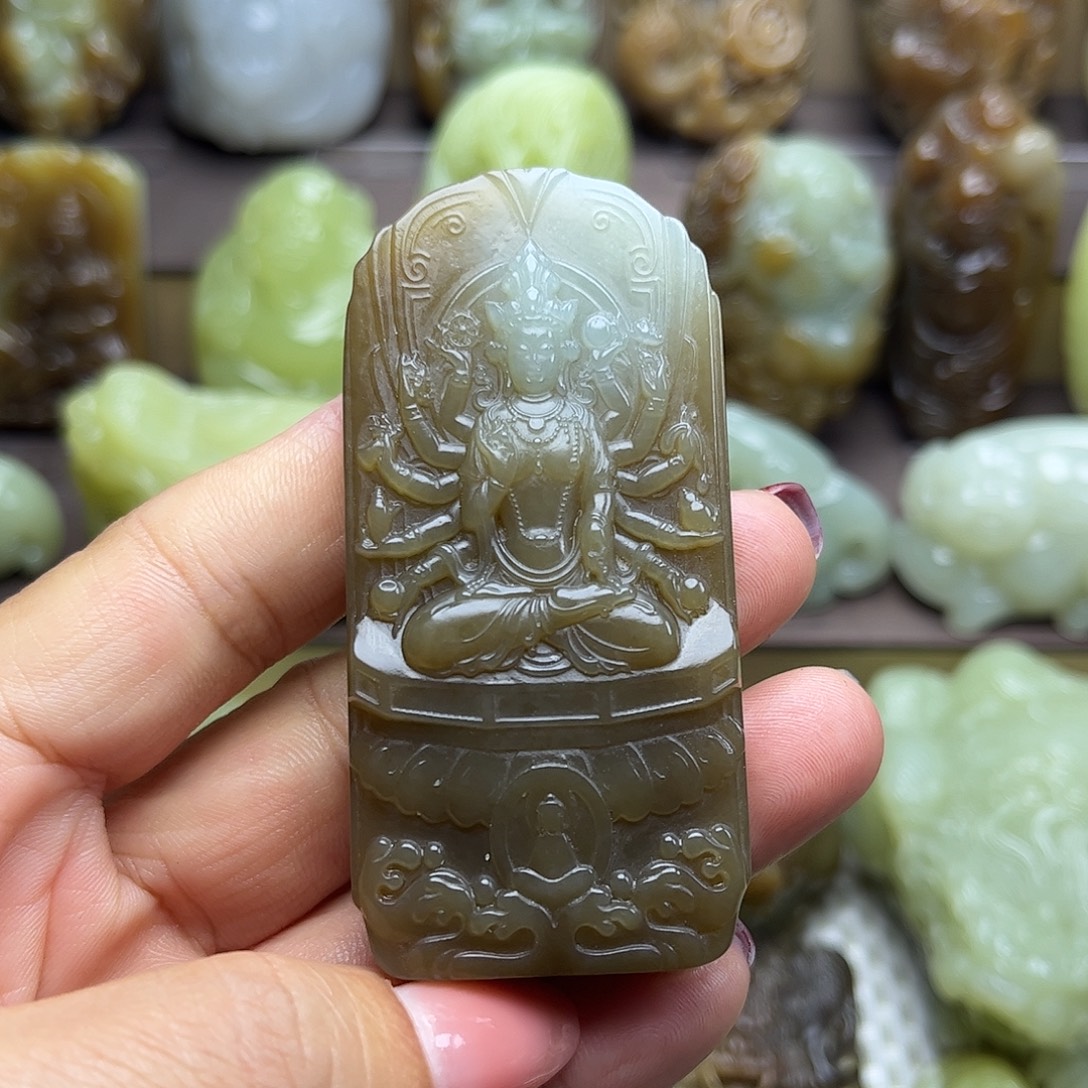 和田玉未镶嵌颈饰