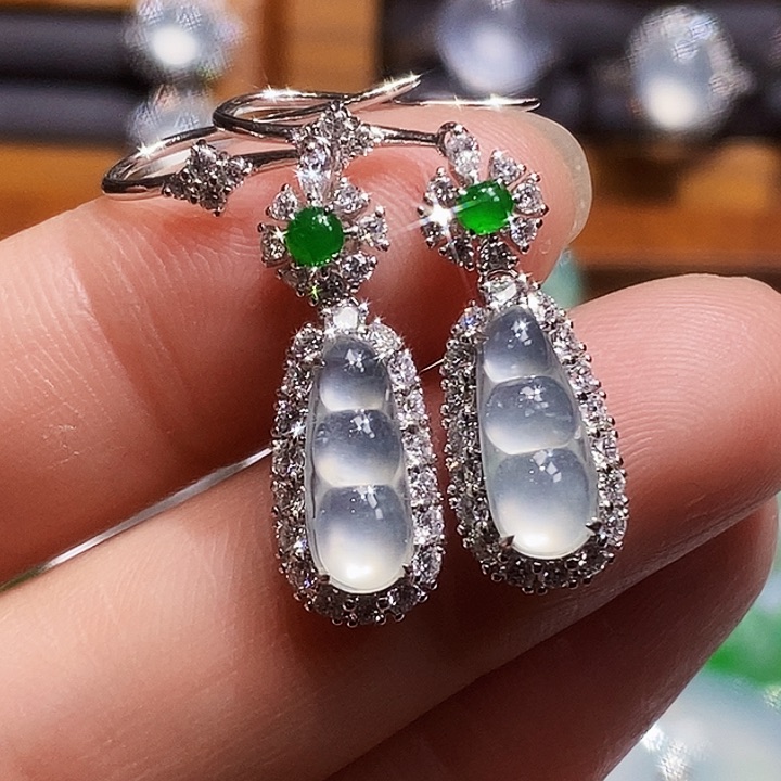 18K金镶嵌翡翠耳饰