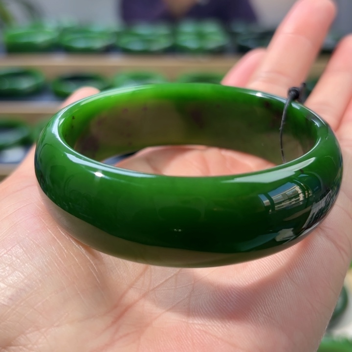未镶嵌手镯和田玉（碧玉）