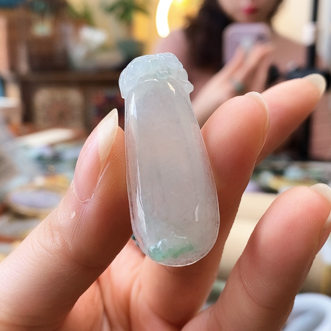 翡翠颈饰未镶嵌翡翠挂件