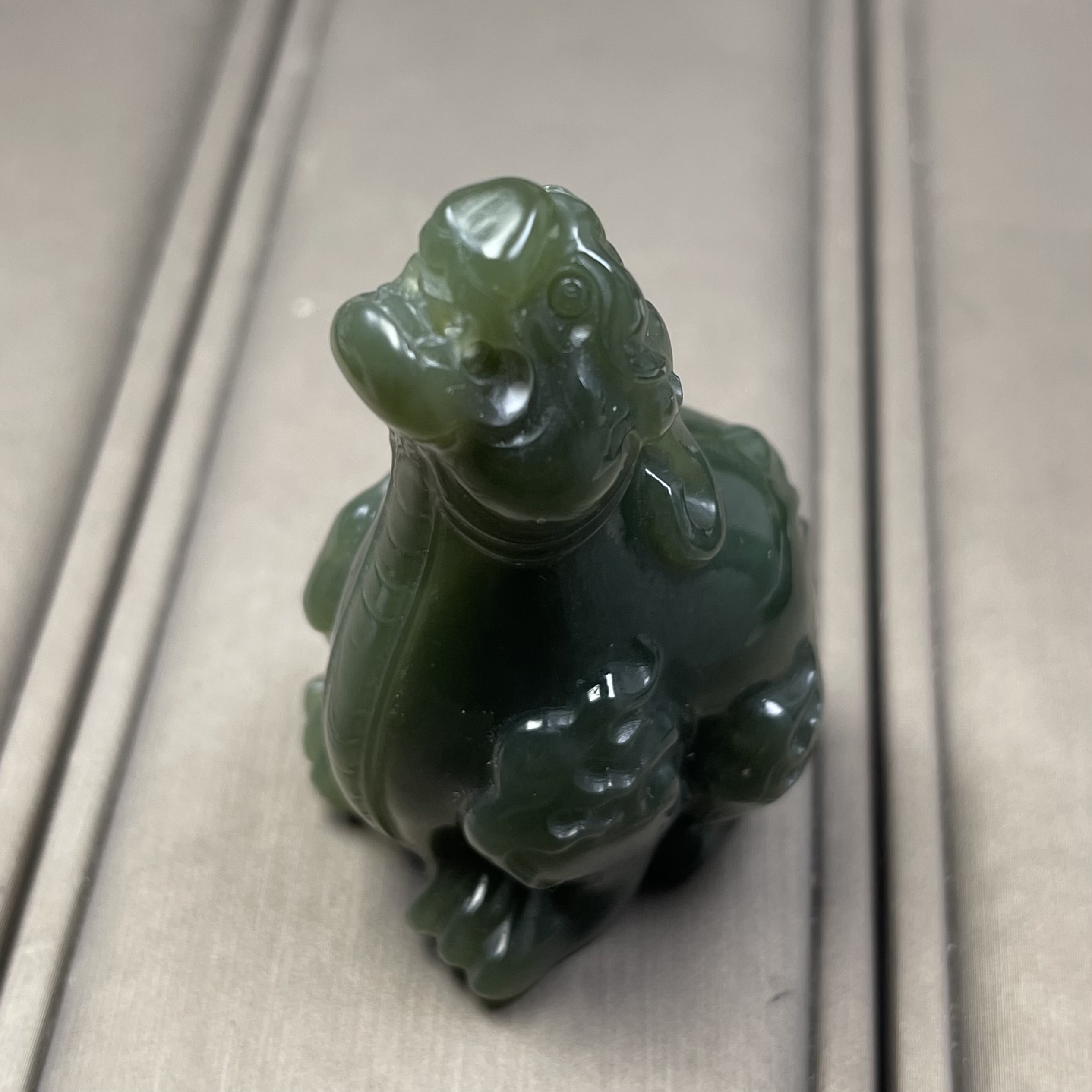 天然和田玉新疆湖水绿望天吼貔貅手把件一物一证