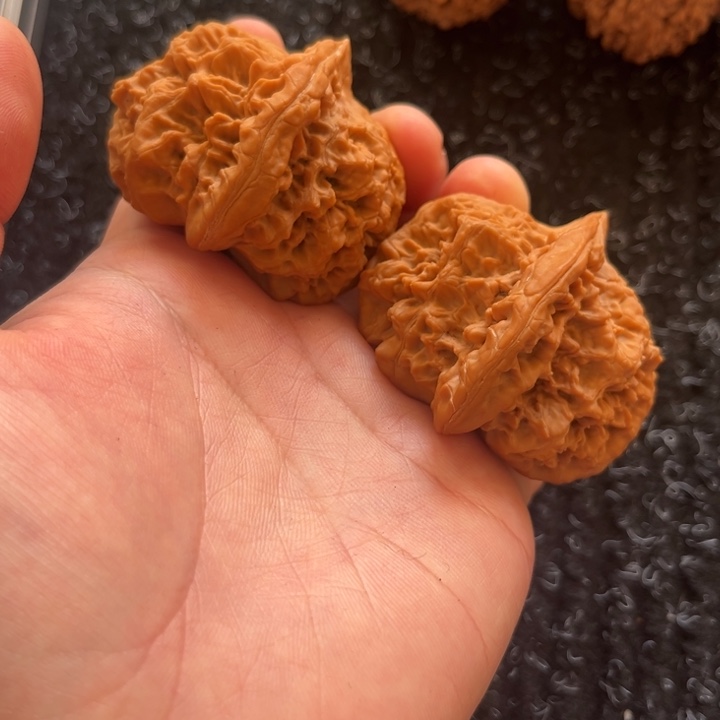 细***。龙脊菩提吊坠龙脊。         