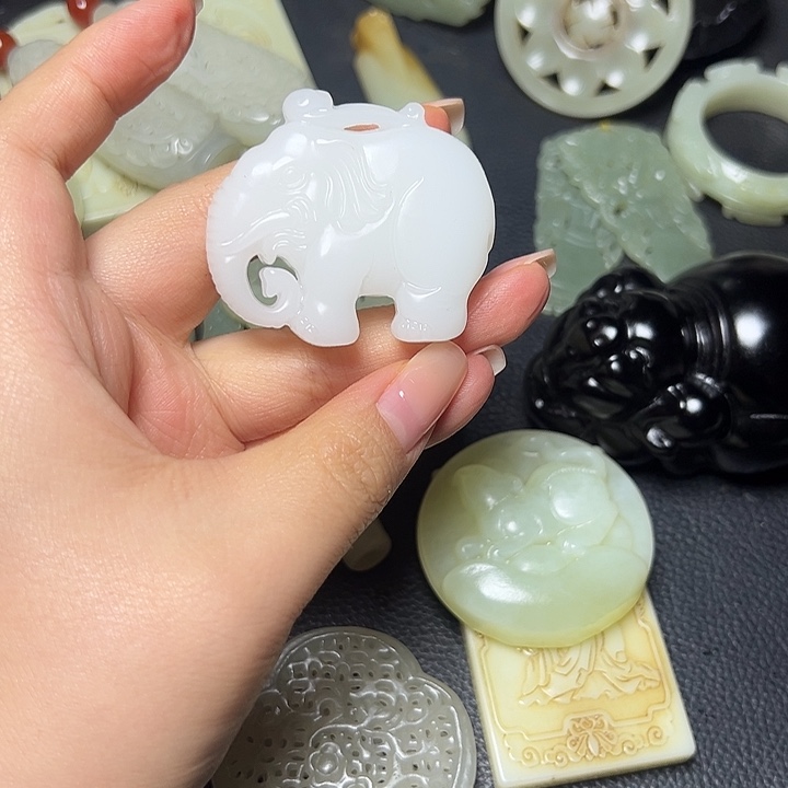 和田玉未镶嵌颈饰