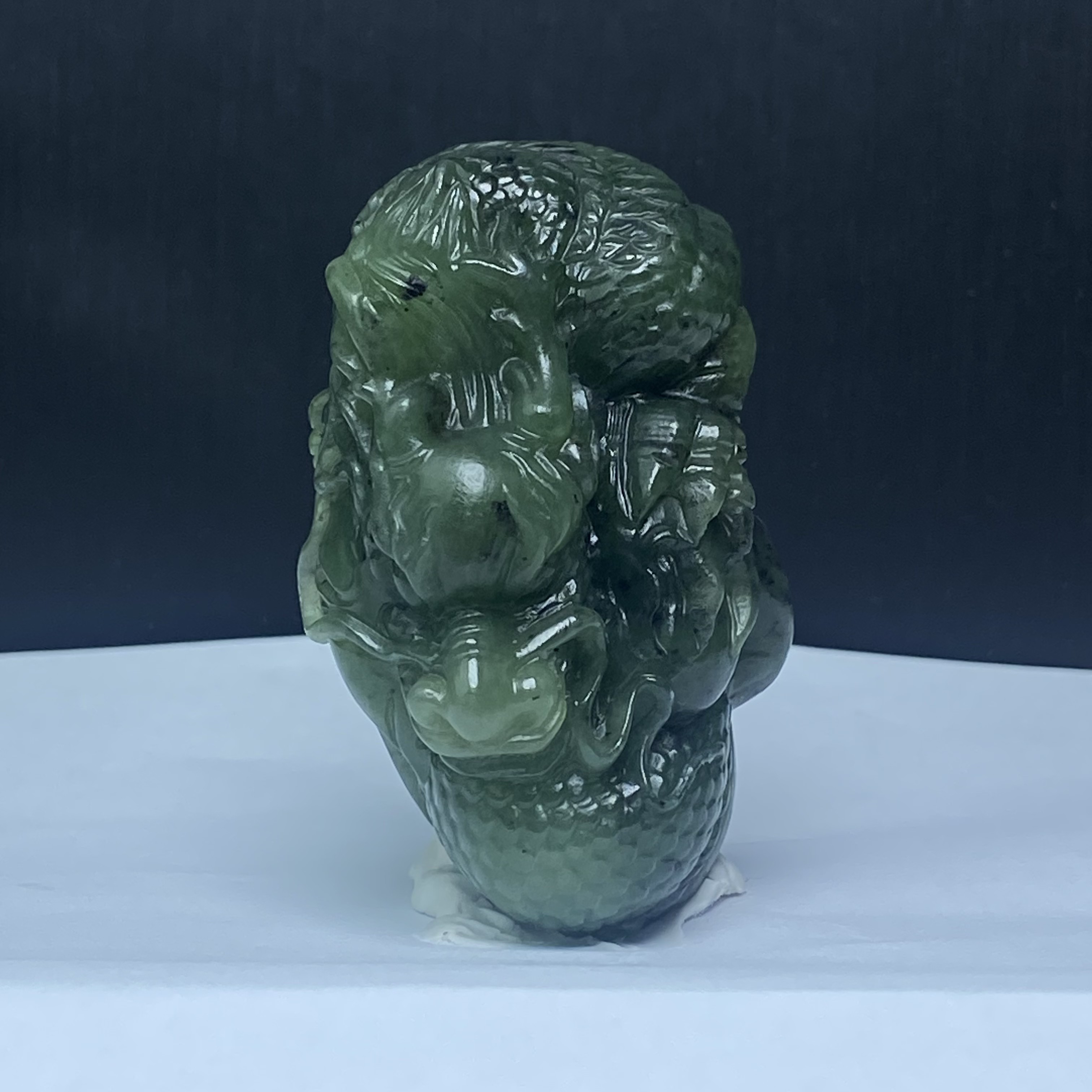 EK4038 和田玉 青龙戏珠